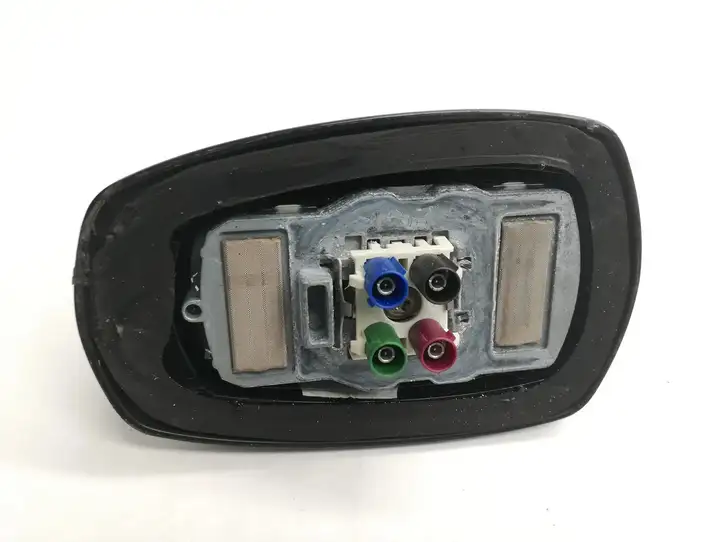 Mercedes-Benz E W212 (2009 - 2016) GPS антенна — фото 3