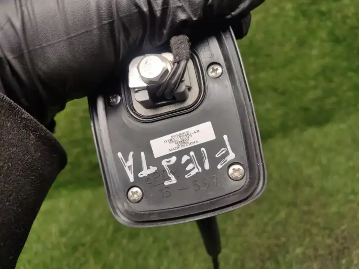 Ford Fiesta (2013 - 2017) G1BT19G461AB GPS антенна — фото 2