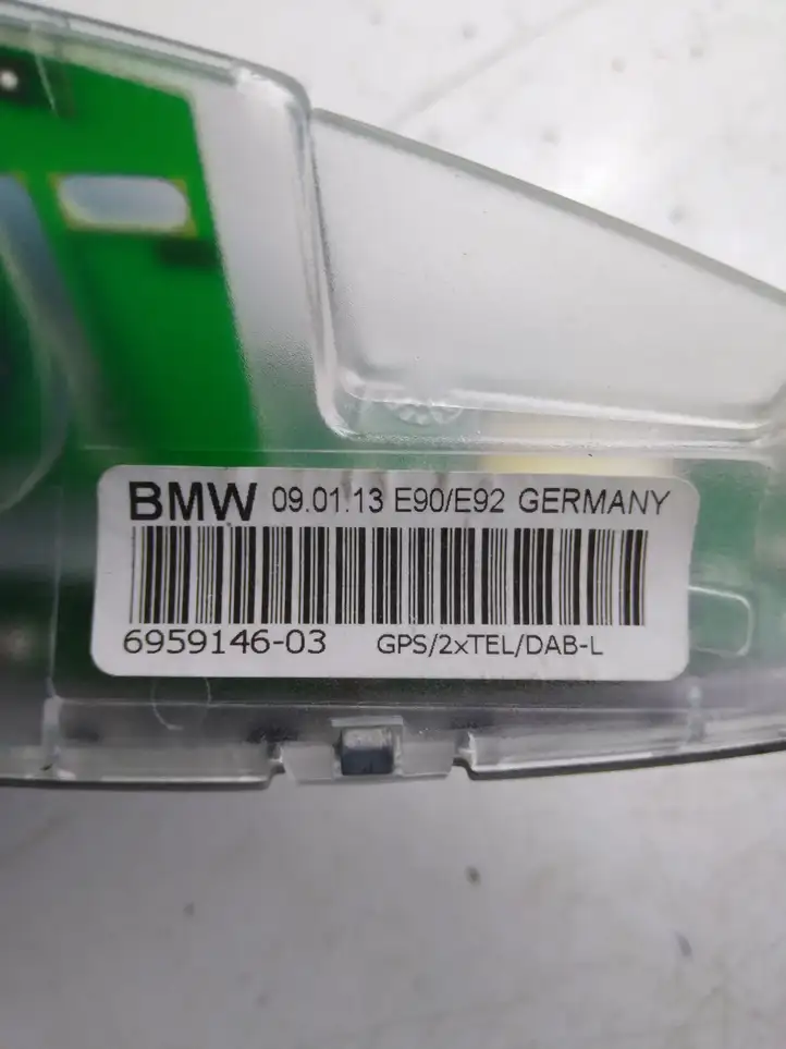 BMW 3 F30 F35 F31 (2012 - 2018) 695914603 GPS антенна — фото 3