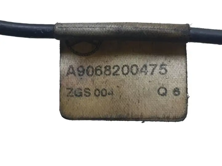 Volkswagen Crafter (2006 - 2016) A9068200475 GPS антенна — фото 2