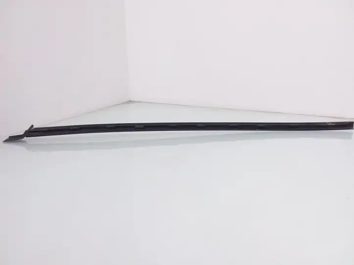 Opel Signum (2002 - 2008) 000076556 Накладка стоек лобового стекла — фото 3