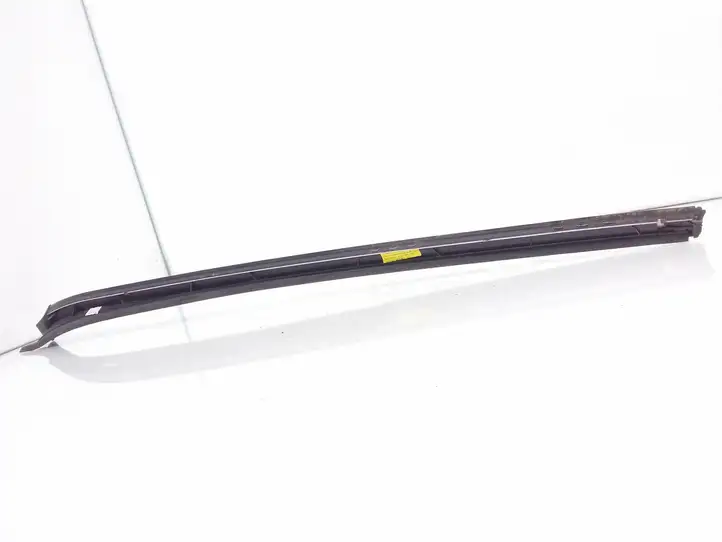 Mercedes-Benz E A207 (2010 - 2017) A2076901362 Накладка стоек лобового стекла — фото 3