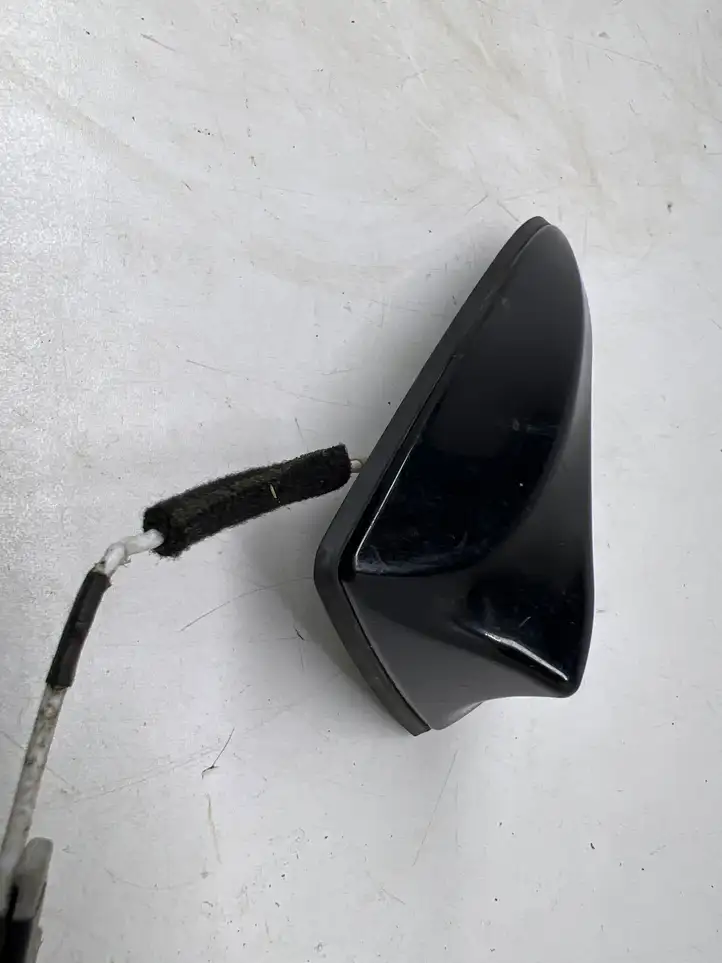 Hyundai i20 (PB PBT) (2012 - 2014) 962103Z000NKA GPS антенна — фото 3