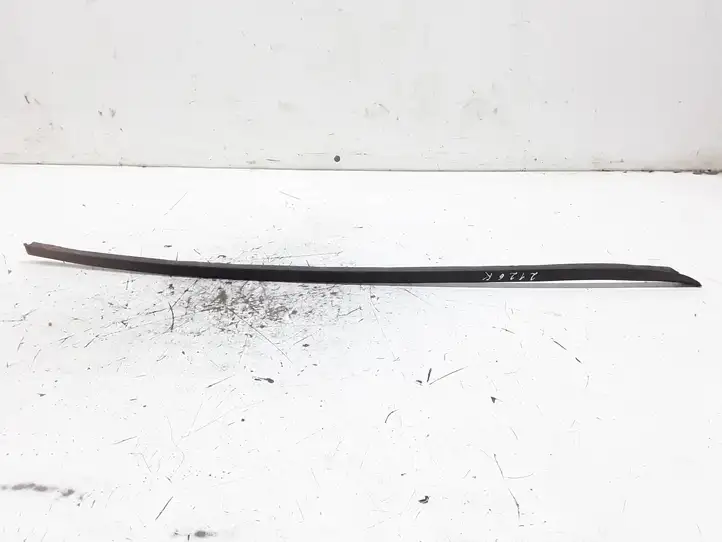 Volkswagen PASSAT B6 (2005 - 2010) 3C0854327 Накладка стоек лобового стекла — фото 1