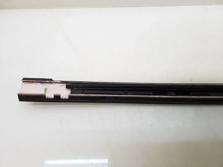 Mercedes-Benz C W204 (2007 - 2014)  0800023 Отделка стоек лобового стекла