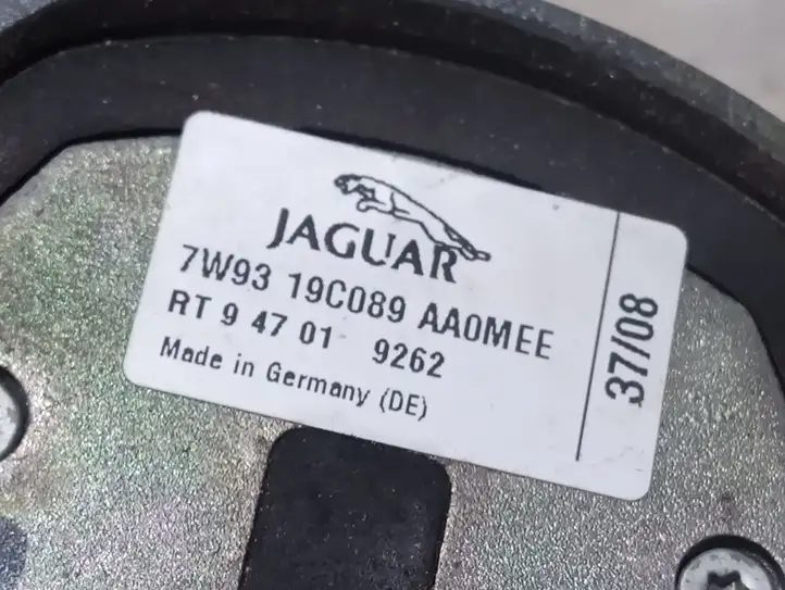 Jaguar XF X250 (2007 - 2015) 7W9319C089AA0MEE GPS антенна — фото 4