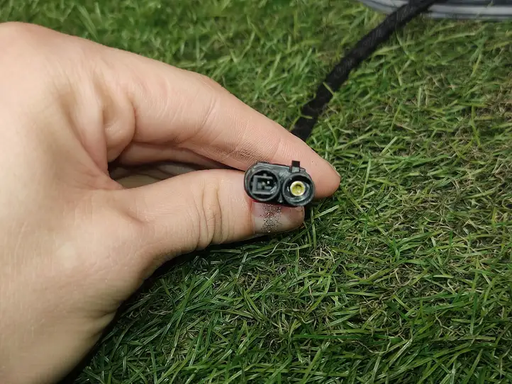 Ford Fiesta (2013 - 2017) FM5T19G461AA GPS антенна — фото 2