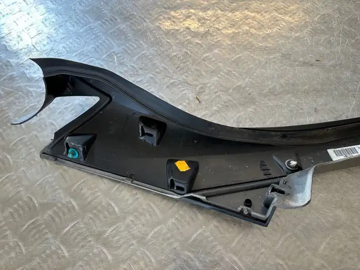 Renault Scenic III - Grand scenic III (2009 - 2016) 768340002R Накладка стоек лобового стекла — фото 4