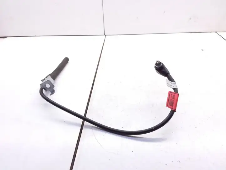 Kia Carnival (2006 - 2014) 957904D200 GPS антенна — фото 3