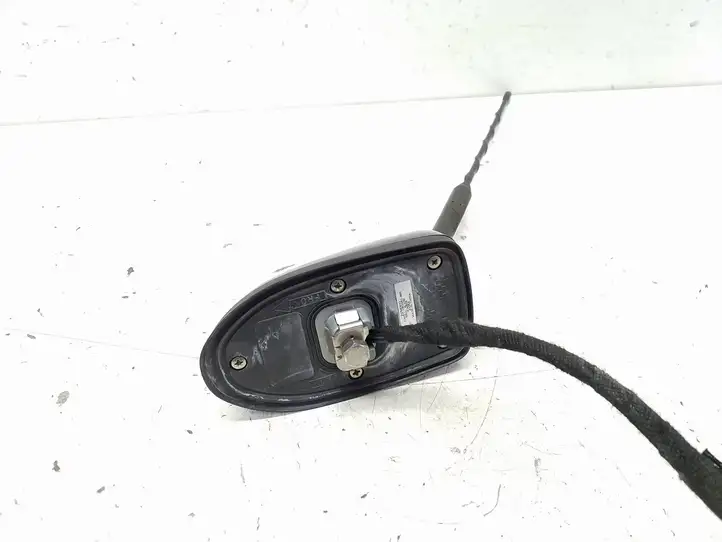 Ford Focus (2011 - 2015) CM5T19G461BH GPS антенна — фото 2