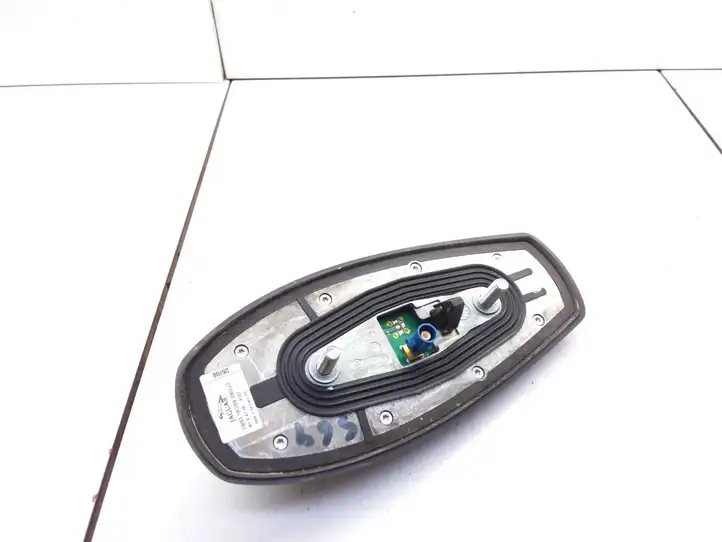 Jaguar XF X250 (2007 - 2015) 7W9319C089 GPS антенна — фото 3