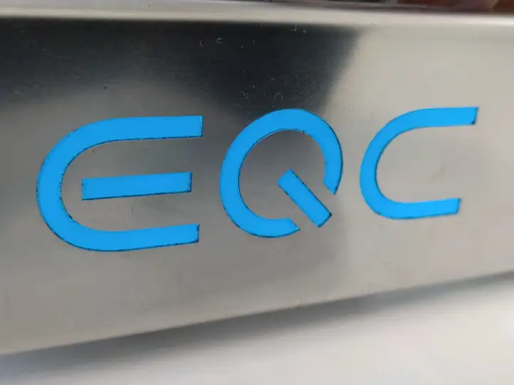 Mercedes-Benz EQC (2018 - ) A2936803401 Внутренняя отделка переднего порога — фото 6