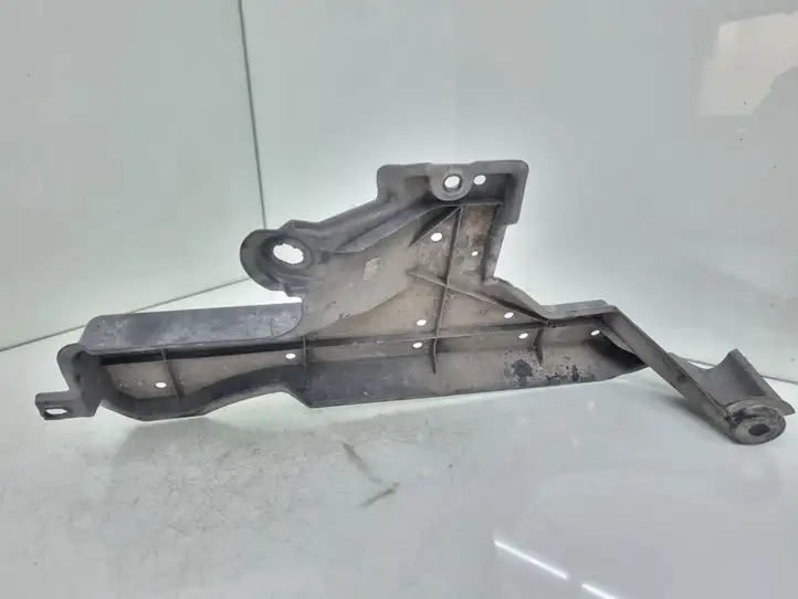 Toyota Auris E180 (2012 - 2018)  5762702090 Защита днища