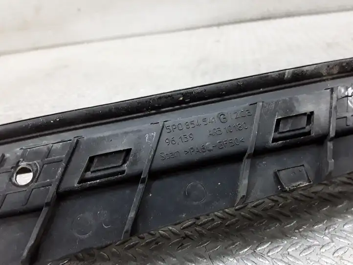 Seat Altea (2004 - 2009) 5P0854541 Накладка стоек лобового стекла — фото 2