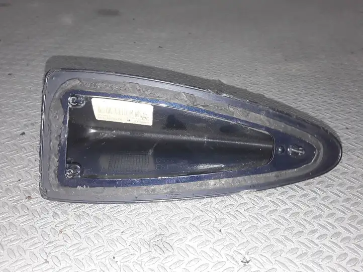 BMW 5 E60 E61 (2004 - 2010) 11864400 Крышка GPS-антенны — фото 4