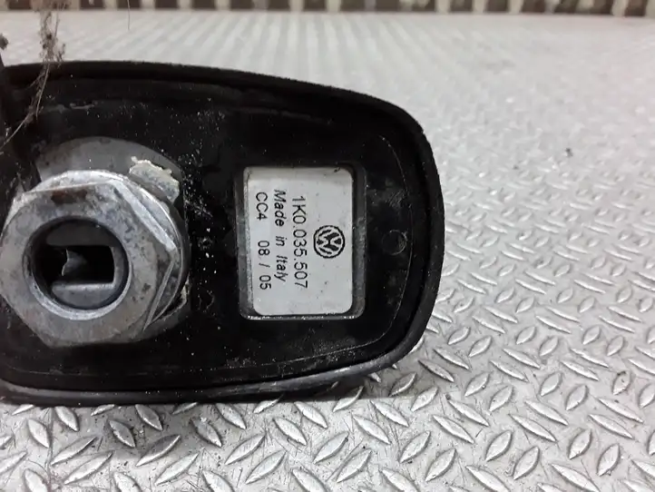 Volkswagen Touran I (2003 - 2010) 1K0035507 GPS антенна — фото 2