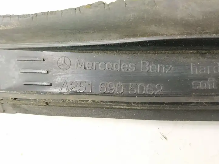 Mercedes-Benz R W251 (2005 - 2013) 2516905062 Накладка стоек лобового стекла — фото 4