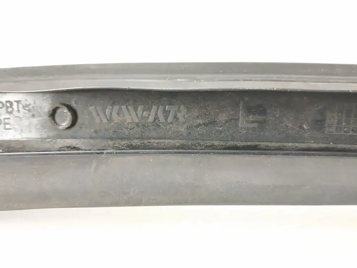 Mercedes-Benz R W251 (2005 - 2013) 2516904962 Накладка стоек лобового стекла — фото 5