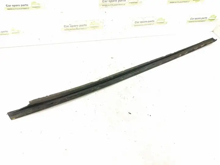 Mercedes-Benz R W251 (2005 - 2013) 2516905062 Накладка стоек лобового стекла — фото 4