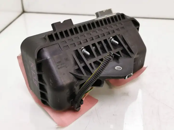 Opel Corsa D (2010 - 2014)  13366662 Подушка безопастности пассажира