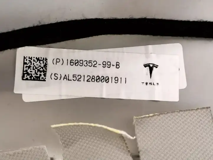 Tesla Model Y (2019 - 2024) 1609354-00-B Потолочная обшивка — фото 2