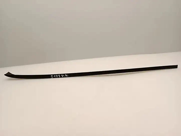 Volkswagen PASSAT B7 (2011 - 2014) 3C0854327B Накладка стоек лобового стекла — фото 1
