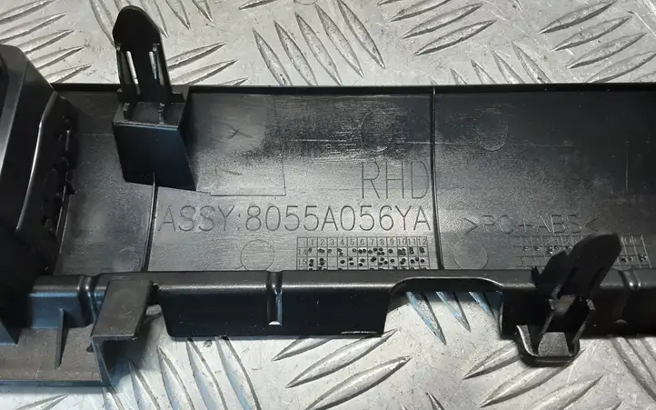 Mitsubishi Outlander (2018 - 2021) 8055A056 Центральный воздушный дефлектор — фото 6