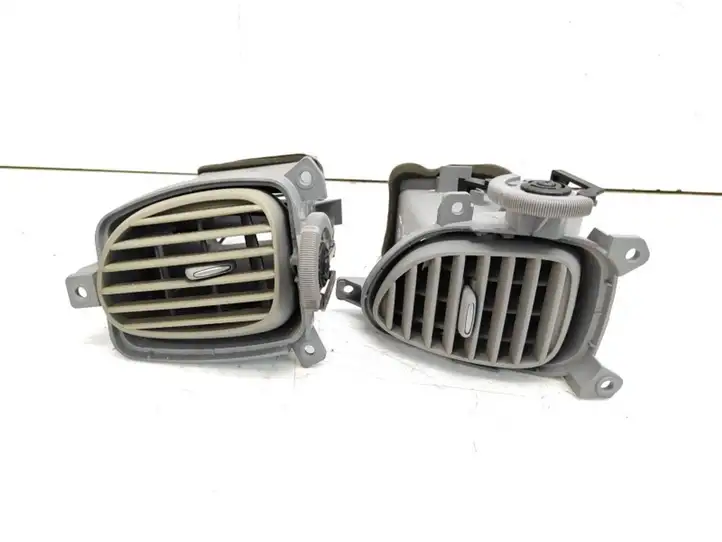 Nissan (2000 - 2006) 68761BU200 Боковой воздушный дефлектор — фото 1