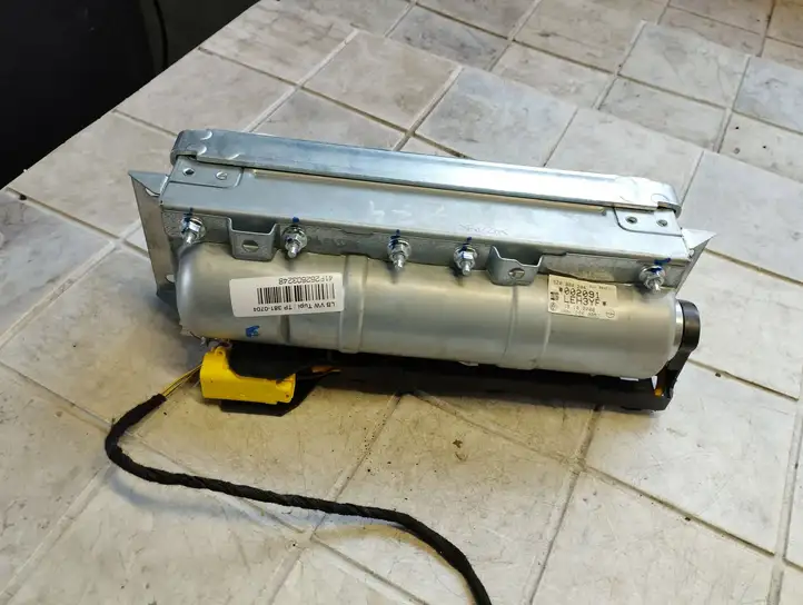 Volkswagen Fox (2005 - 2009) 5Z0880204 Подушка безопасности пассажира — фото 3