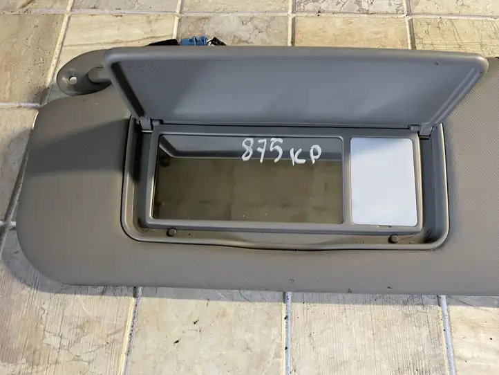 Toyota Previa (XR30, XR40) II (2000 - 2006) 5003438 Солнцезащитный козырек — фото 8