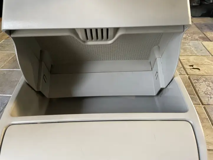Volkswagen Touran I (2003 - 2010) 9003506000 Вещевой ящик — фото 2