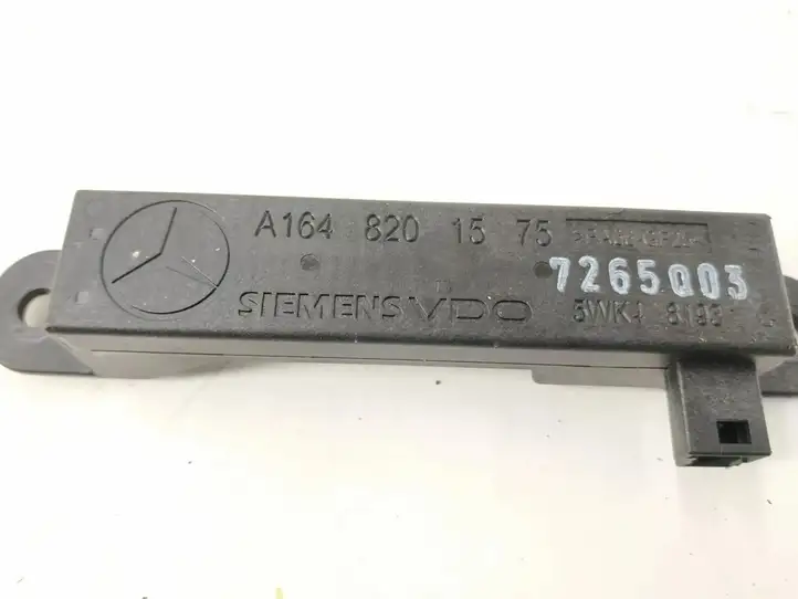Mercedes-Benz R W251 (2005 - 2013) Радиоантенна — фото 6