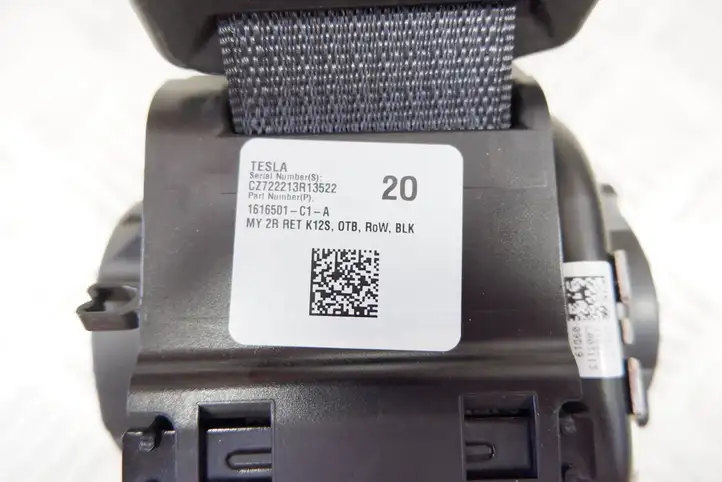 Tesla Model Y (2019 - 2024) 1616501C1A Задний ремень безопасности — фото 8