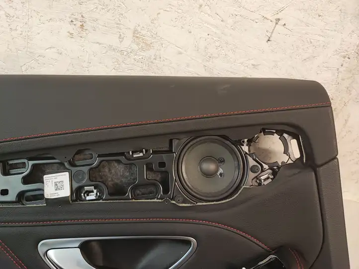 Mercedes-Benz C AMG W205 (2014 - ) Обшивка задней двери — фото 6