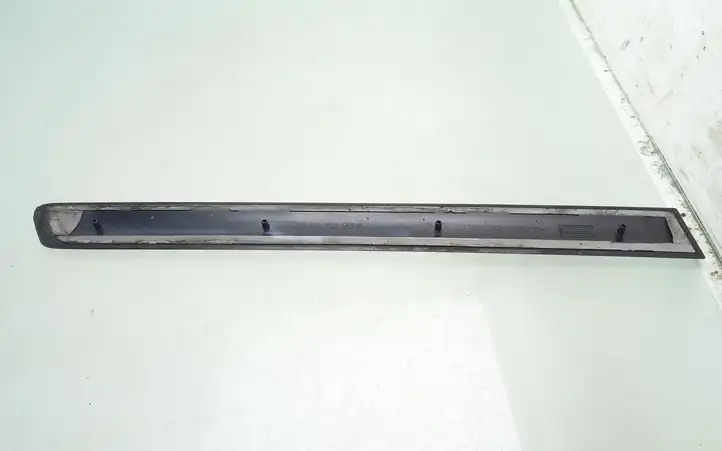 Audi A4 S4 B6 8E 8H (2000 - 2006) 8H0853983HL Молдинг заднего крыла — фото 2