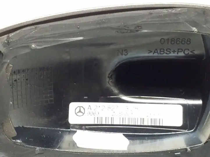 Mercedes-Benz E W212 (2009 - 2016) A2128270328 Крышка GPS-антенны — фото 4