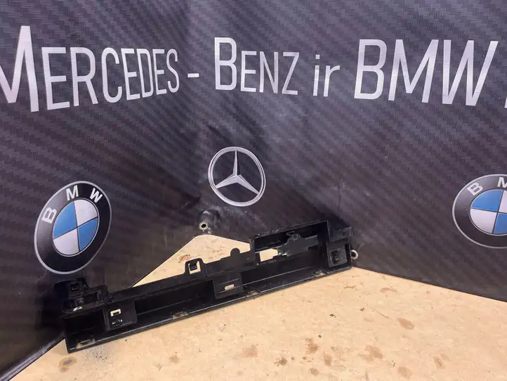 BMW 3 F30 F35 F31 (2012 - 2018) 51777256917 Обшивка порога — фото 2