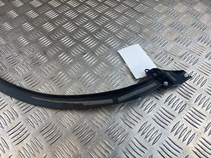 Toyota RAV 4 (XA50) (2018 - )  7587442010 молдинг на заднем крыле