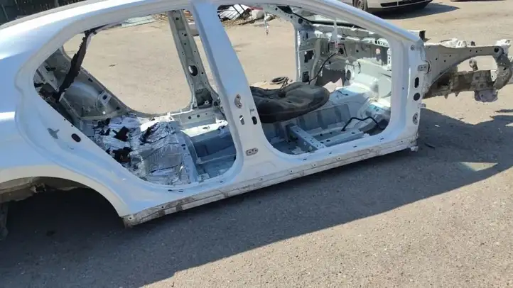 Toyota Camry VIII XV70 (2017 - 2020) 6131106140 Передний порог кузова — фото 1