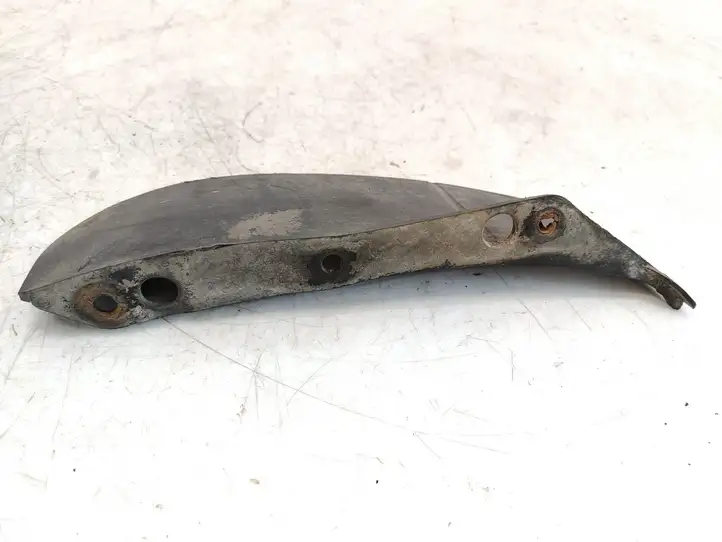 Toyota RAV 4 (XA20) (2000 - 2005)  5384742010 Передний брызговик