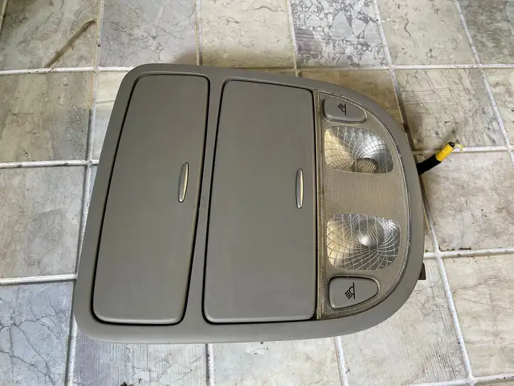 Hyundai Santa Fe (2005 - 2009) 928002BXXX Очечник — фото 4