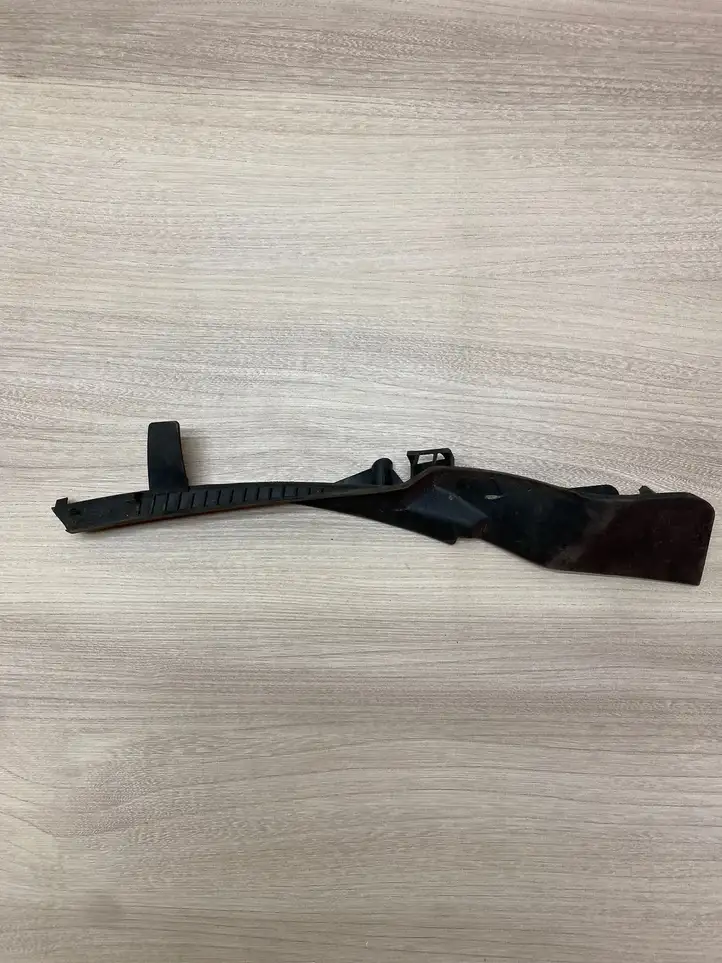 Nissan Juke I F15 (2010 - 2018) 668941kk1a Накладка стоек лобового стекла — фото 2