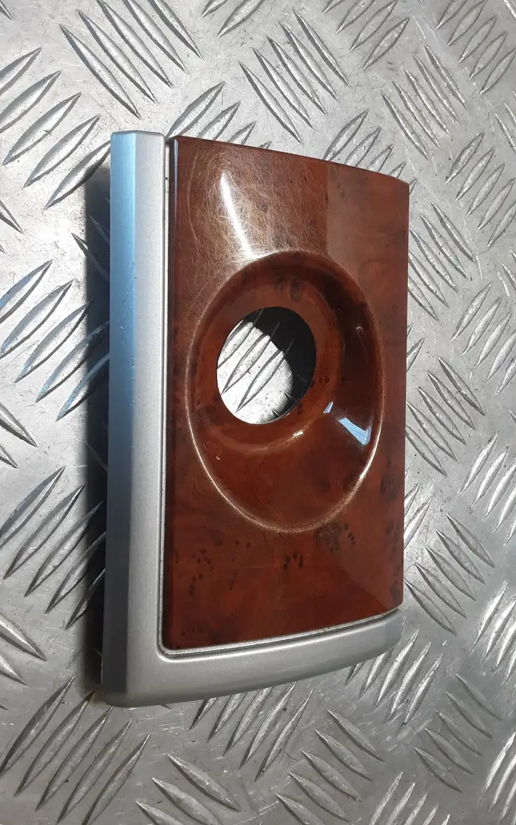 Chrysler Voyager (2007 - 2010)  1DT901AAAA Отделка внутренней панели