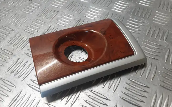 Chrysler Voyager (2007 - 2010)  1DT901AAAA Отделка внутренней панели