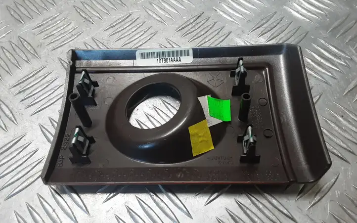 Chrysler Voyager (2007 - 2010)  1DT901AAAA Отделка внутренней панели