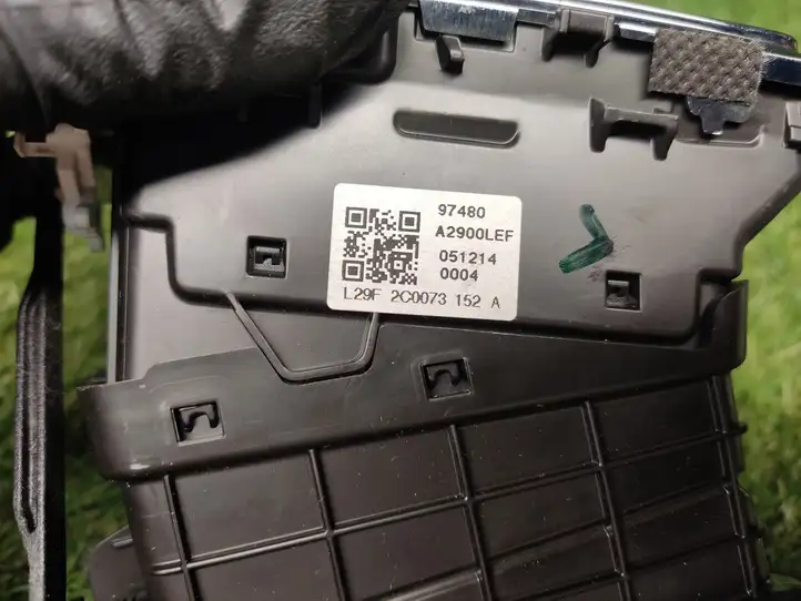 Kia Ceed (2012 - 2015) 97480A2900LEF Боковой воздушный дефлектор — фото 2