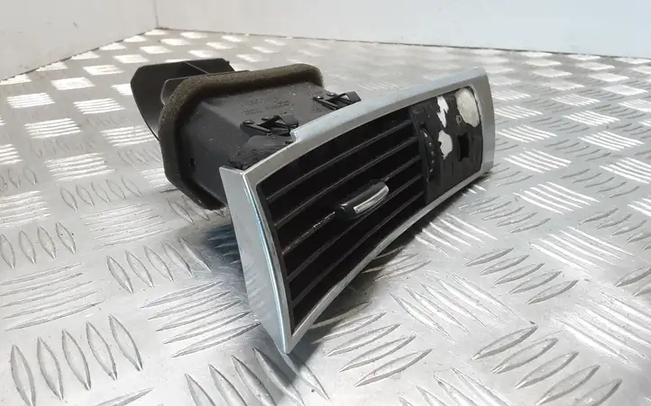 Audi A6 S6 C6 4F (2004 - 2008) 4F1820901D Боковой воздушный дефлектор — фото 3