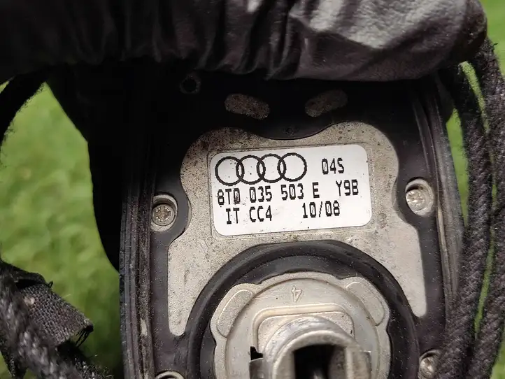 Audi A5 8T 8F (2007 - 2011) 8T0035503E GPS антенна — фото 3
