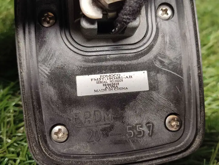 Ford Fiesta (2013 - 2017) FM5T19G461AB GPS антенна — фото 3