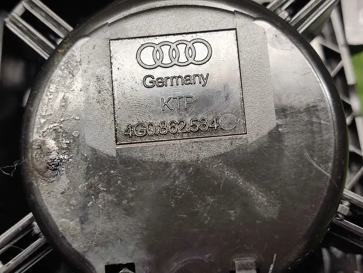 Audi A6 C7 (2011 - 2014) 4G0862534 Вещевой ящик — фото 4